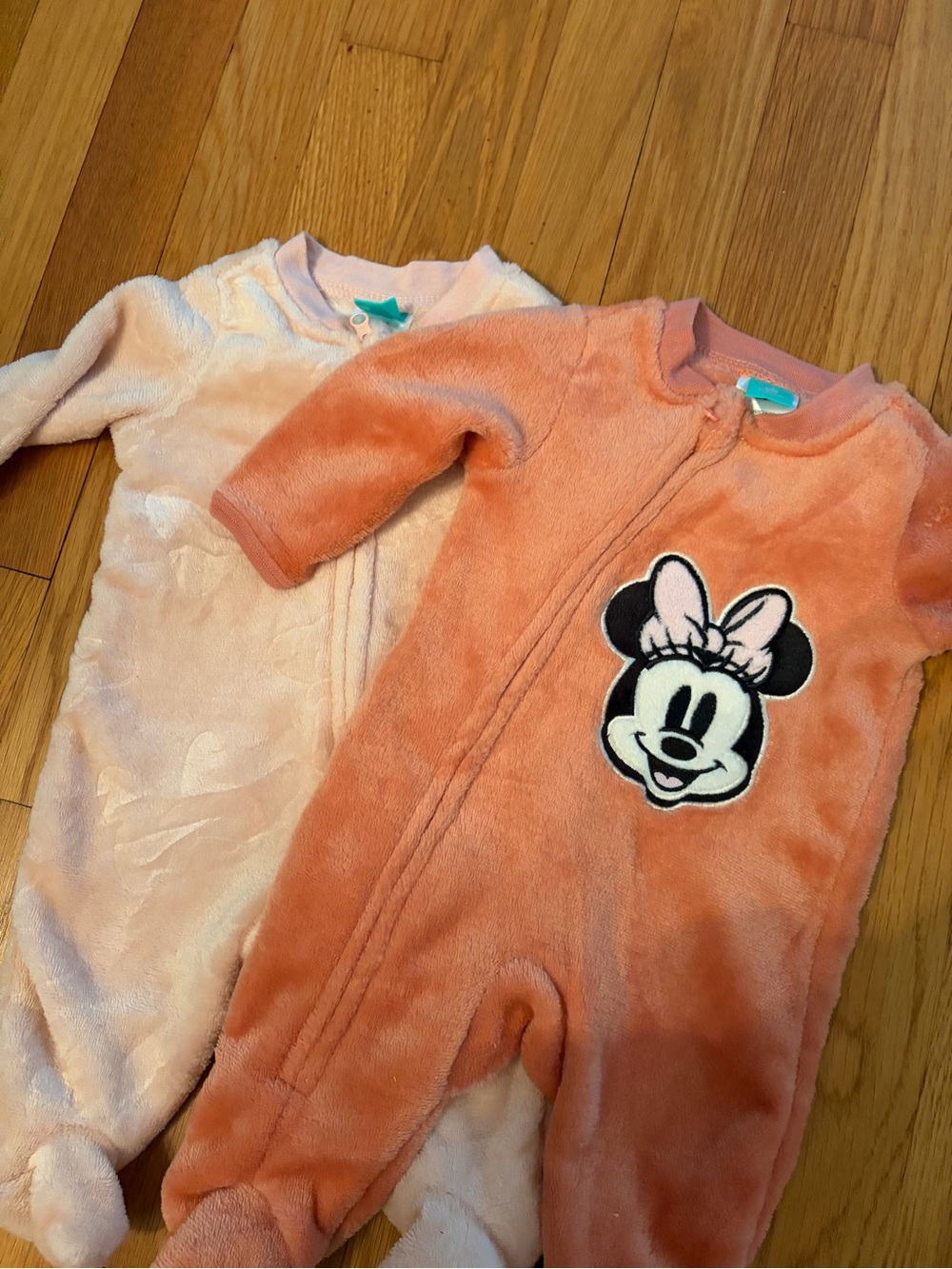 Disney Baby | Minnie Mouse Fleece Footed Sleepers 2-Pack | Size 0-3M